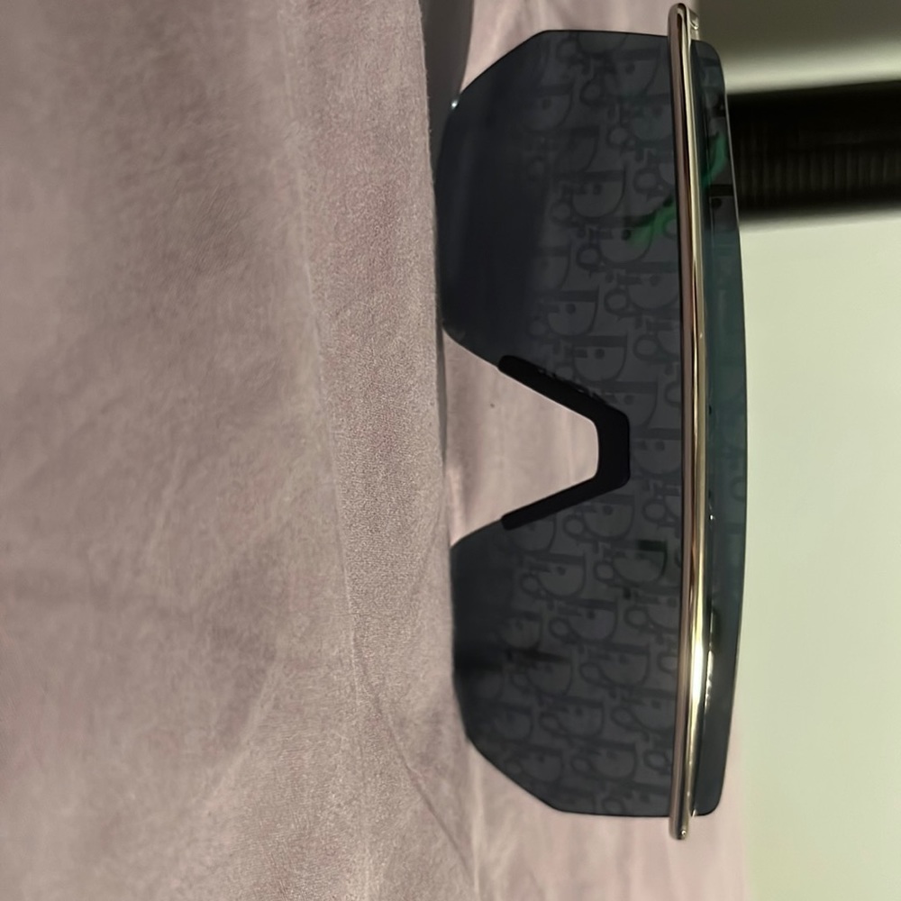 These are the DIORMOTION M1I
